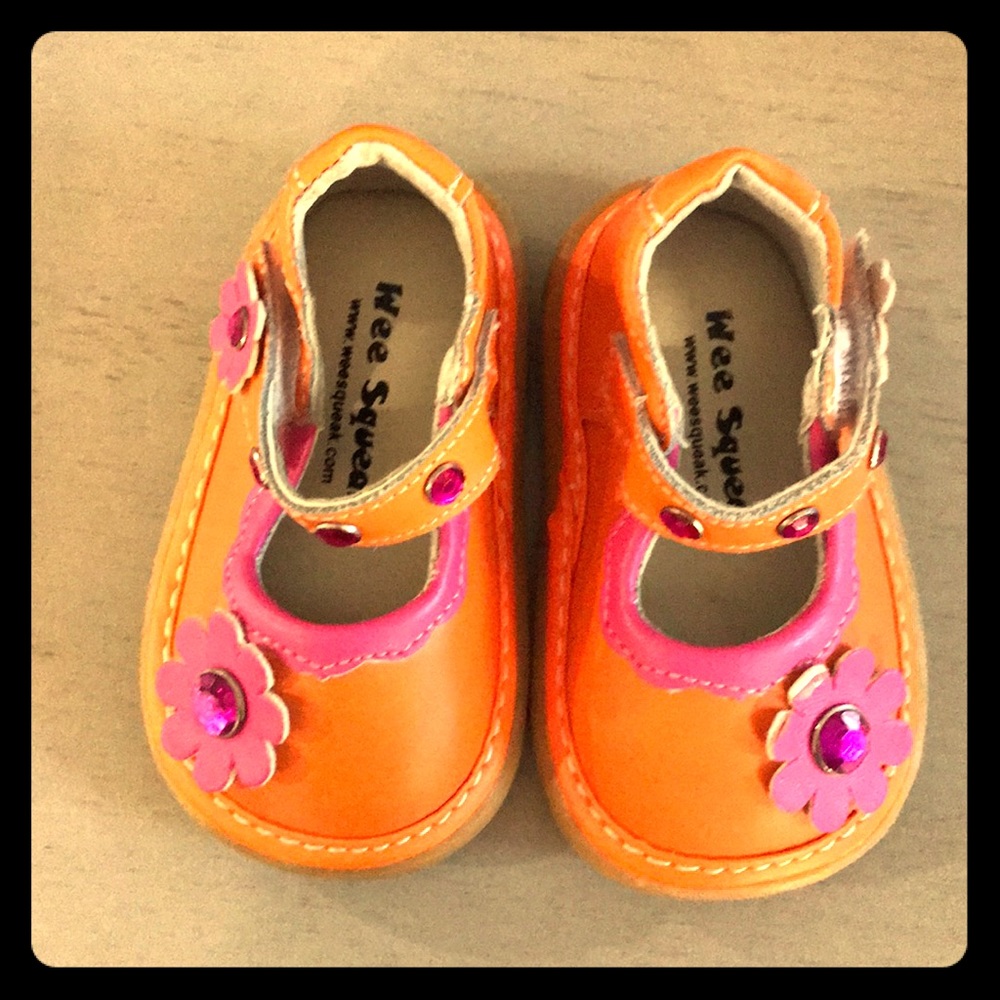 Wee Squeak Size 3 shoes. Orange w pink flowers.